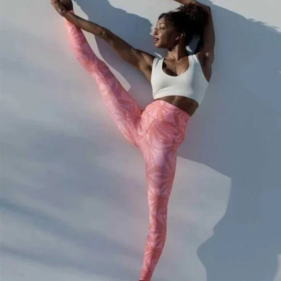 Spiritual Gangster Intent 7/8 High Waist Legging NWT Small - Picture 4 of 11